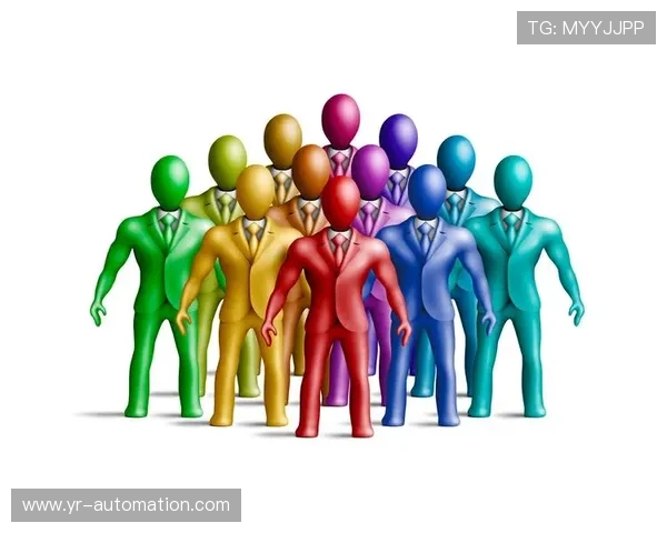 罗杰斯执教风格分析：战术创新与团队凝聚力提升的成果探讨