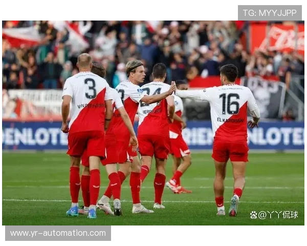 弗赖堡中场组织