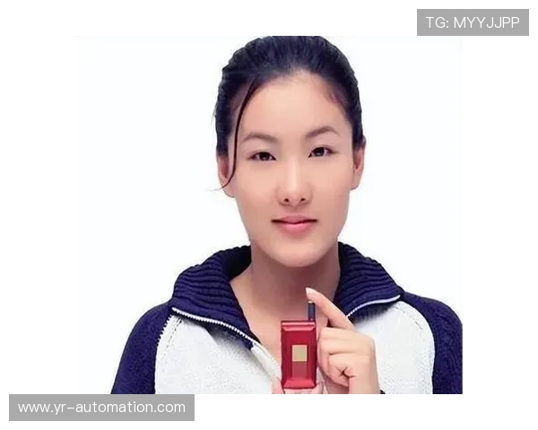 伏明霞家里泳池比我小区健身房还大，这日子没谁了吧？